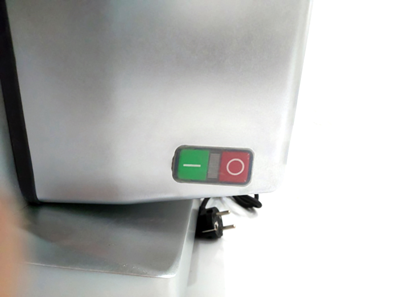 Công tắc vận hành đơn giản của máy cưa xương J210, máy cắt thịt cá đông lạnh hiệu quả